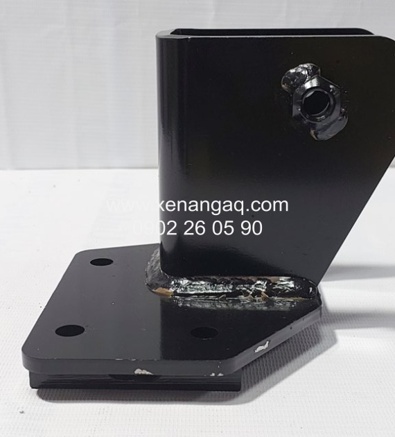11232-GG30B Bát chân máy phải động cơ QD32