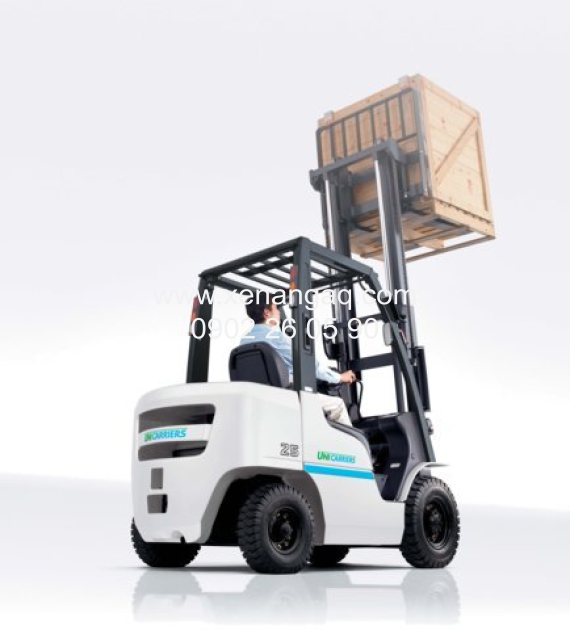 XE NÂNG DẦU 2,5 TẤN UNICARRIERS